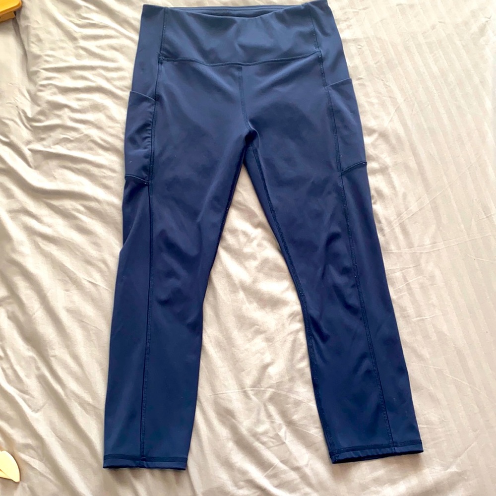 Dark blue medium Reebok leggings